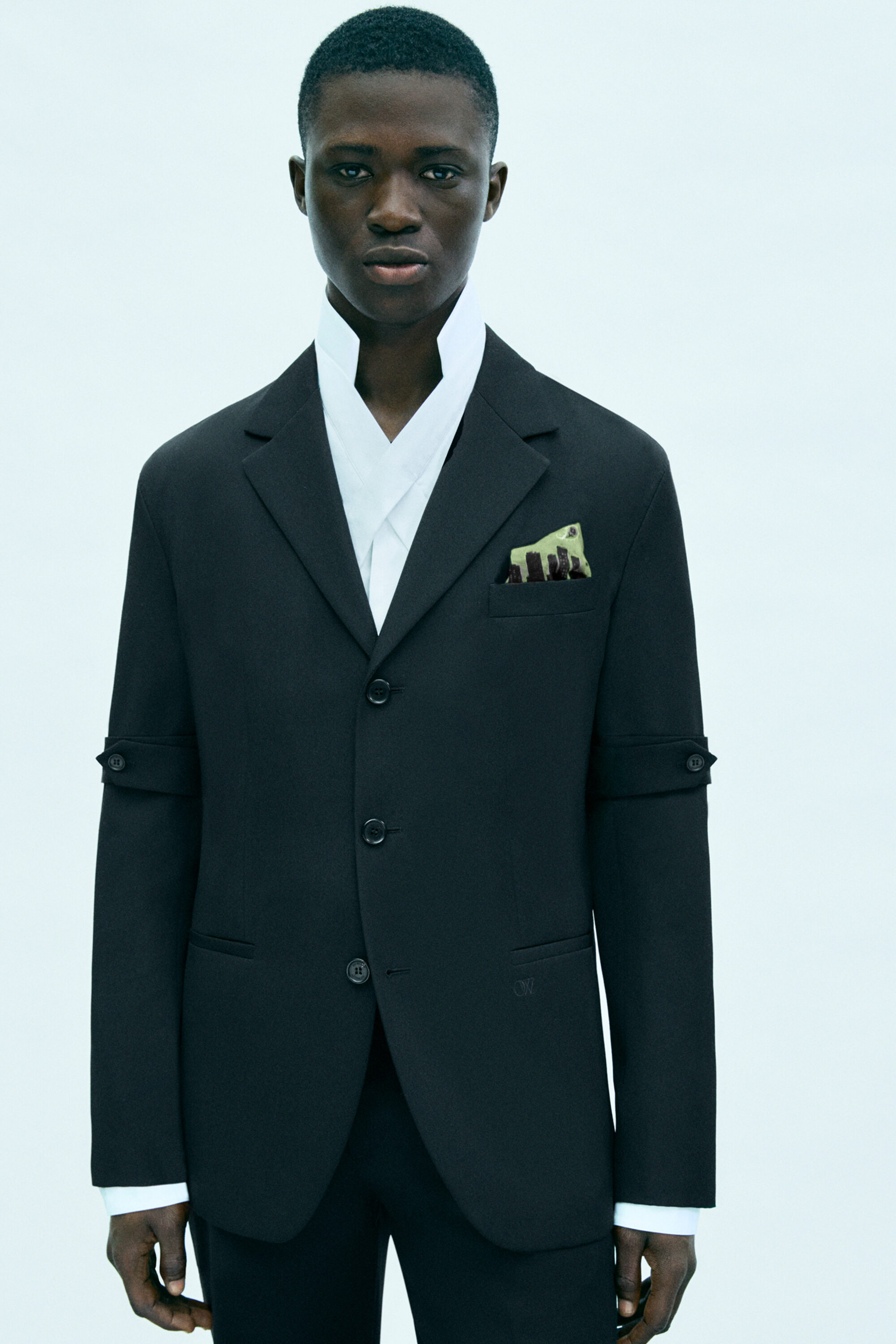 05_PRELIGHT_OFFWHITE_VOGUERW_SS24_009_4R