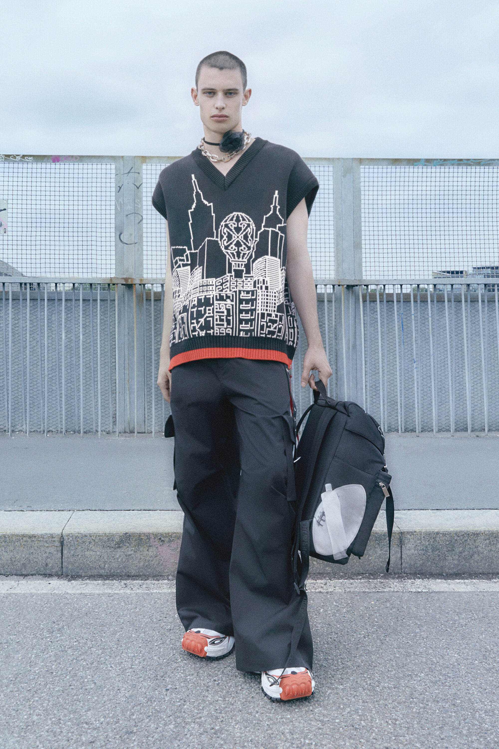 36_SHOT_11_OFFWHITE_VOGUERW_SS24_041_4R