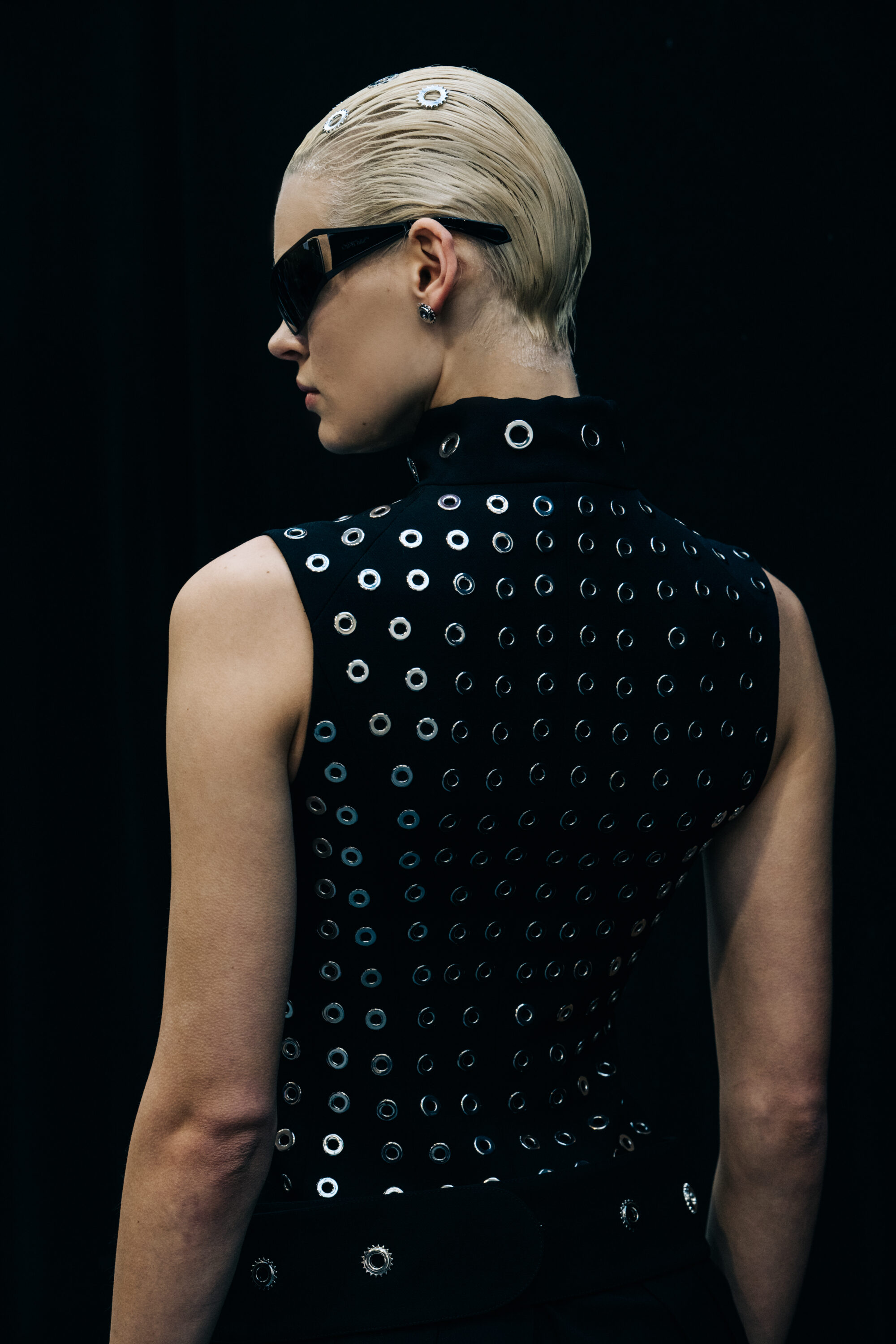 BF_ADAMKATZSINDING_DETAILS_AKS8640_R1