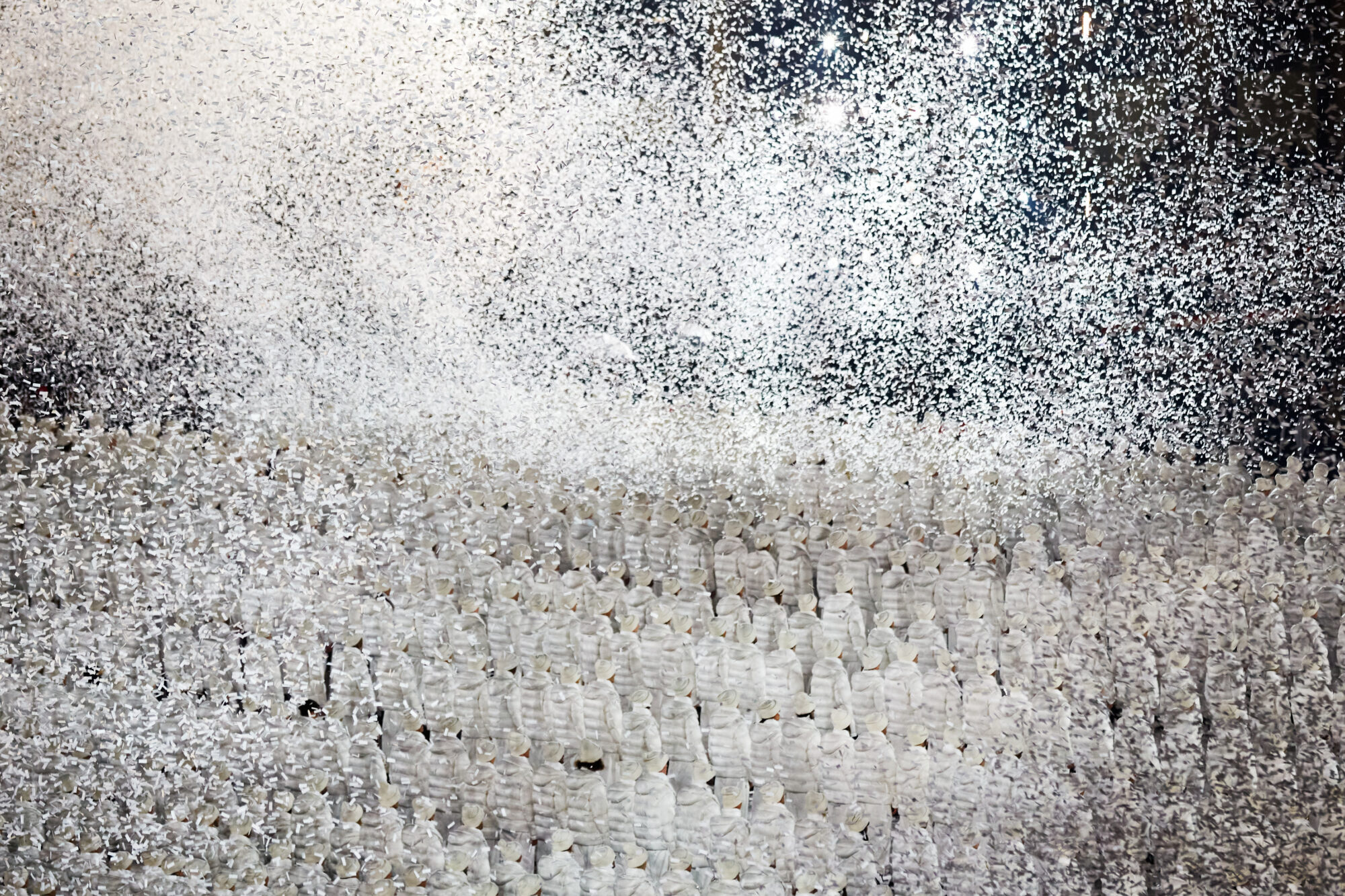 MNC70_Performance_1_UNCROPPED_JPG_72