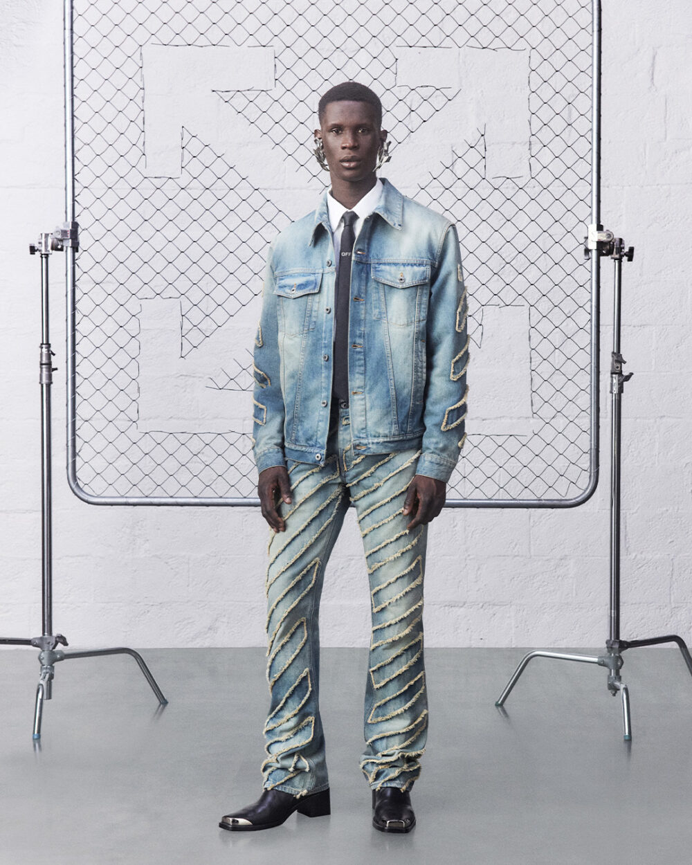 LOOK_08_OFF WHITE GLOBAL CITIZEN_42_2042