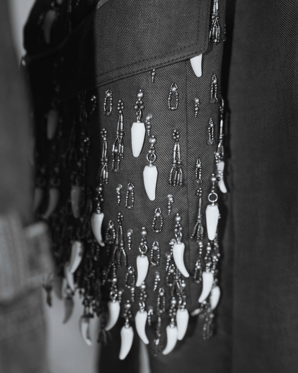 ZJ_NY_OW_FITTINGS_DSC03327_R1_SOCIAL_PORTRAIT_1080X1350