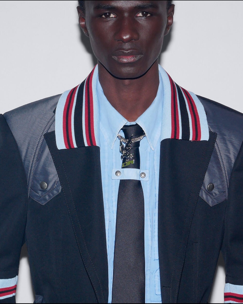 060325_OWxJEAN_MARQUES_DETAILS9