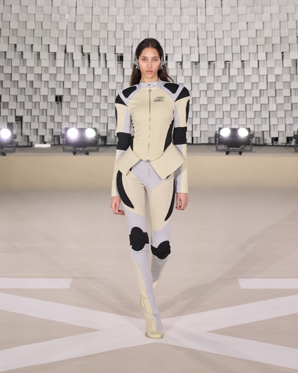 Off White F25 Look 008