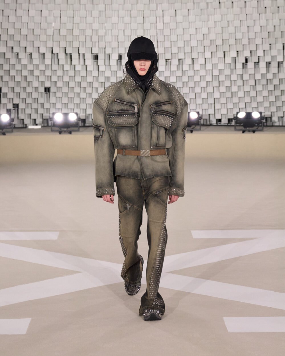 Off White F25 Look 026